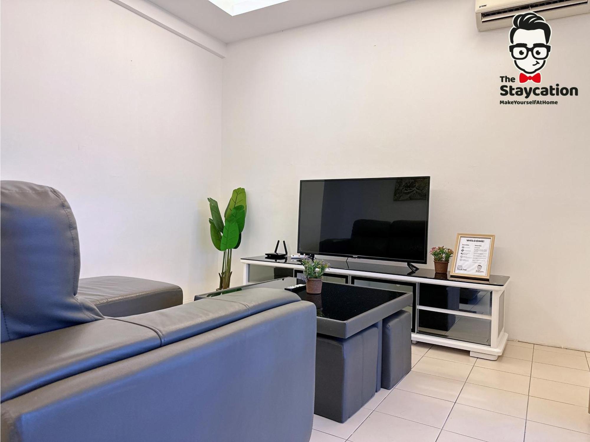 Staycation Homestay 15 Kch City Mall Landed House Kuching Bagian luar foto