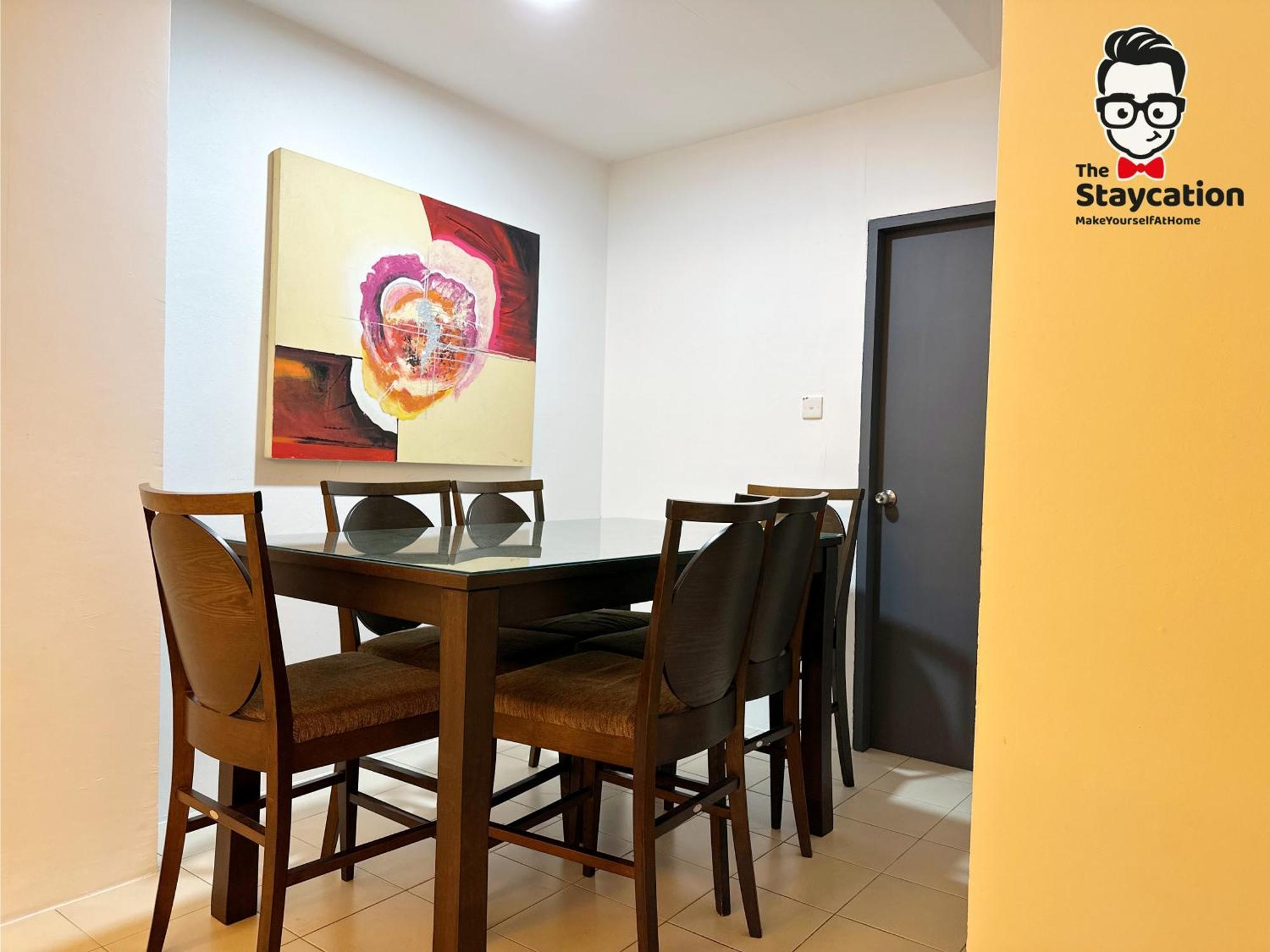 Staycation Homestay 15 Kch City Mall Landed House Kuching Bagian luar foto