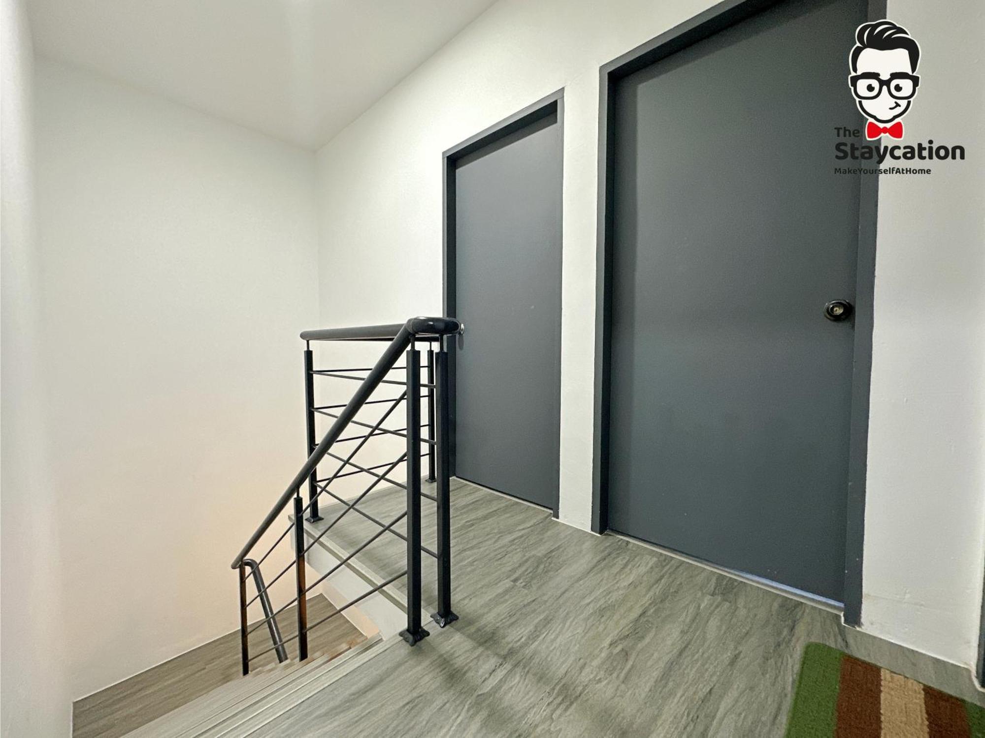 Staycation Homestay 15 Kch City Mall Landed House Kuching Bagian luar foto